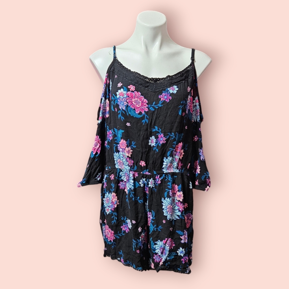 Mudd cold shoulder romper